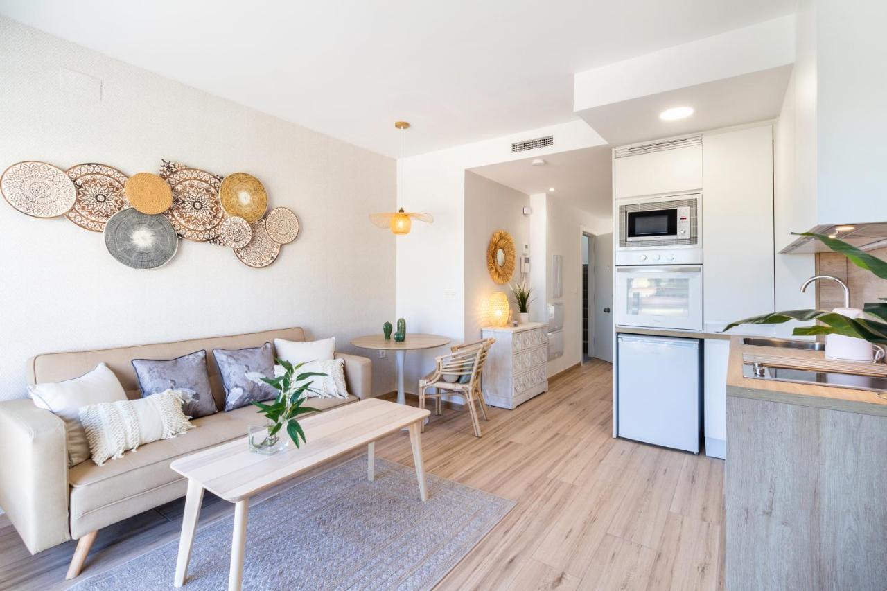 Huelin Apartament *